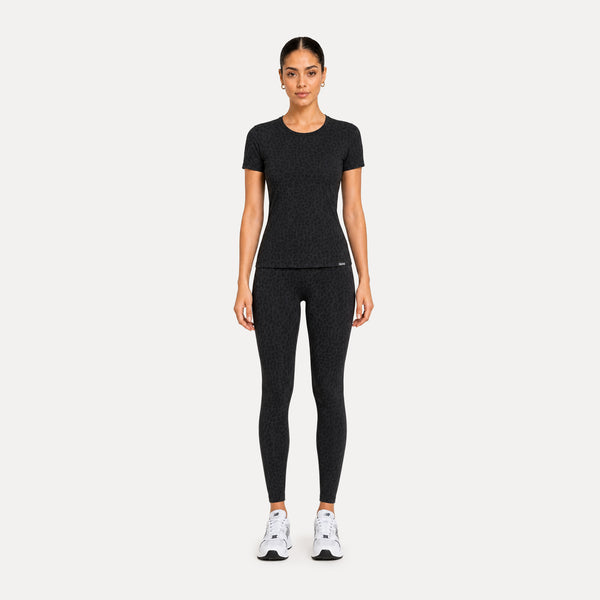 LEO T-Shirt Velvara